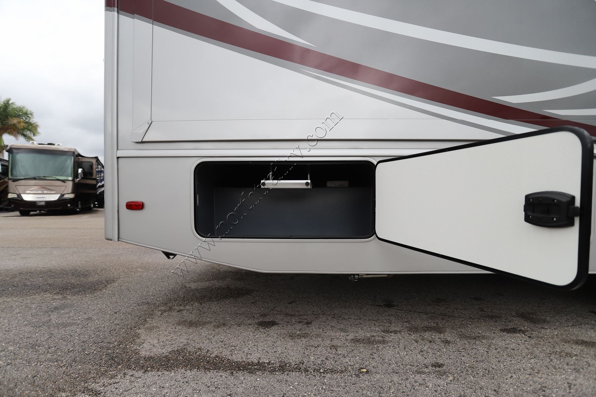 Used 2024 Fleetwood Flex 35R Class A  For Sale