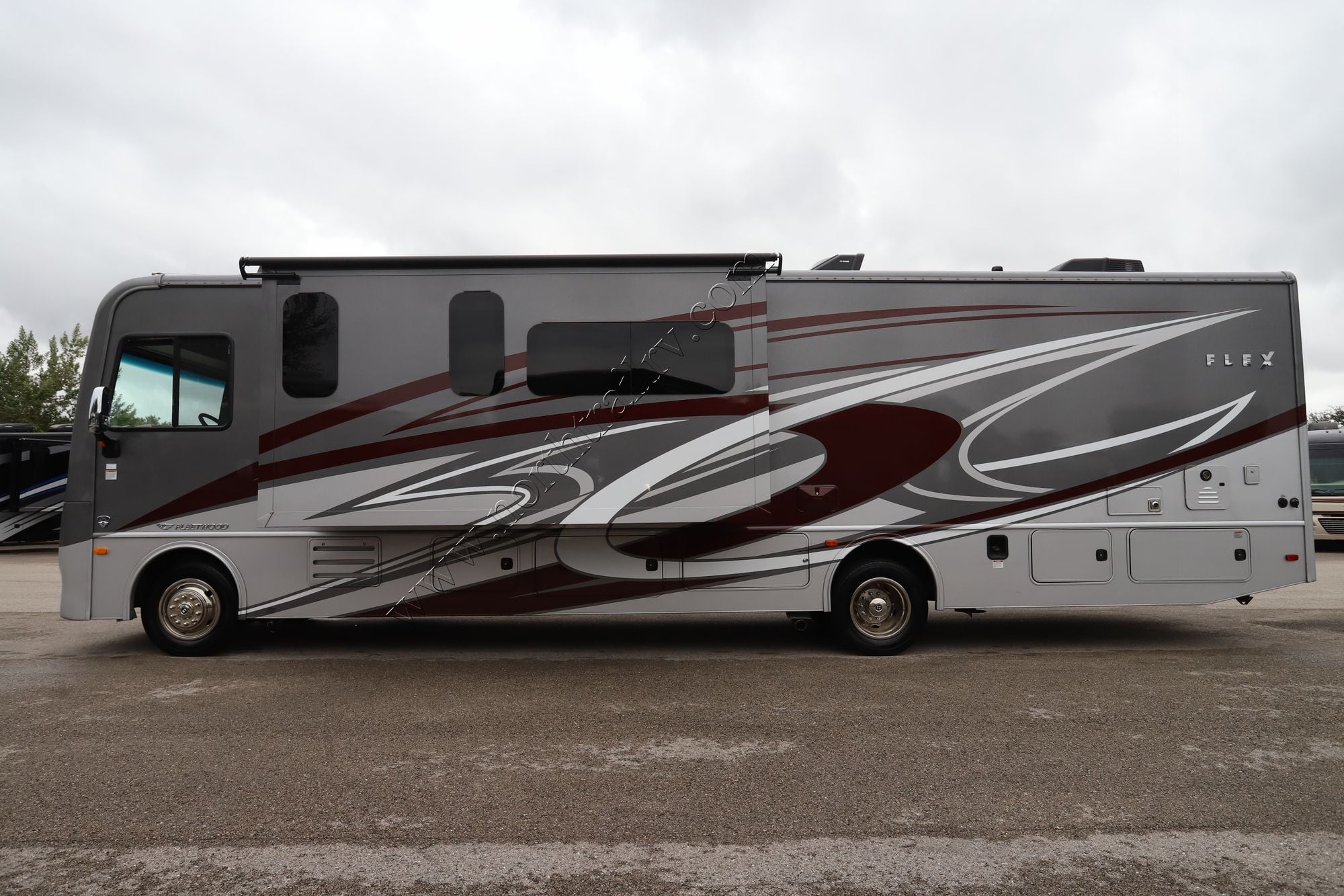 Used 2024 Fleetwood Flex 35R Class A  For Sale