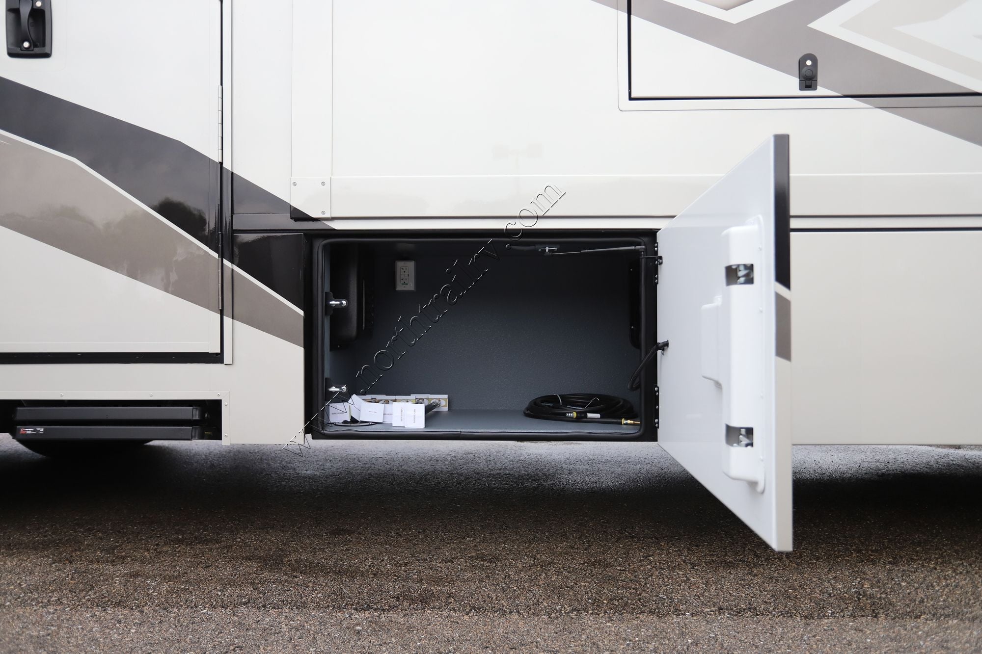 New 2026 Renegade Rv Explorer 38EMB Super C  For Sale