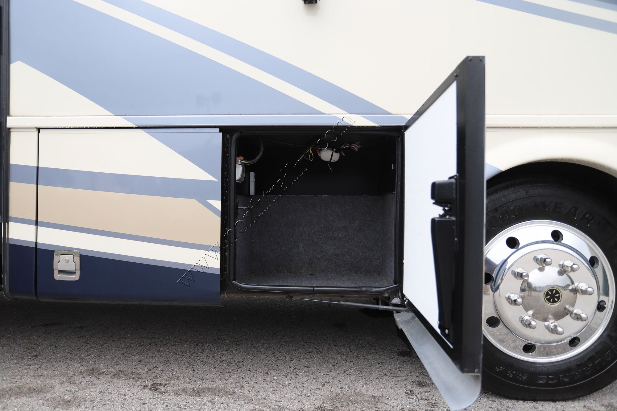 Used 2020 Newmar Canyon Star 3911 Class A  For Sale