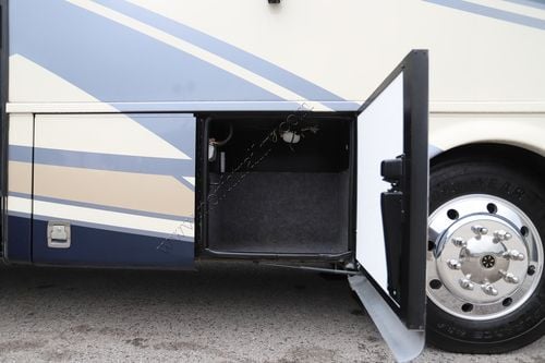 2020 Newmar Canyon Star 3911