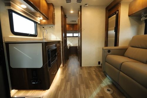 2020 Tiffin Motor Homes Wayfarer 25TW