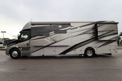 2026 Renegade Rv Explorer 38EMB