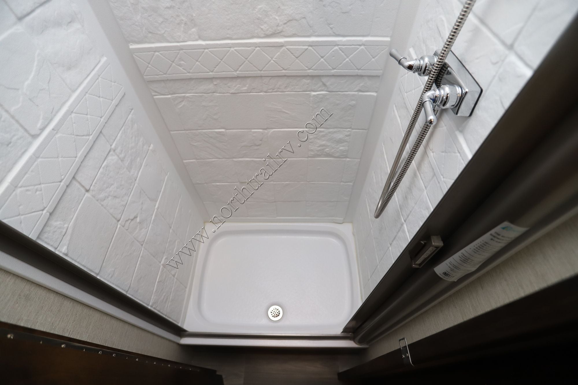 Used 2020 Tiffin Motor Homes Wayfarer 25TW Class C  For Sale