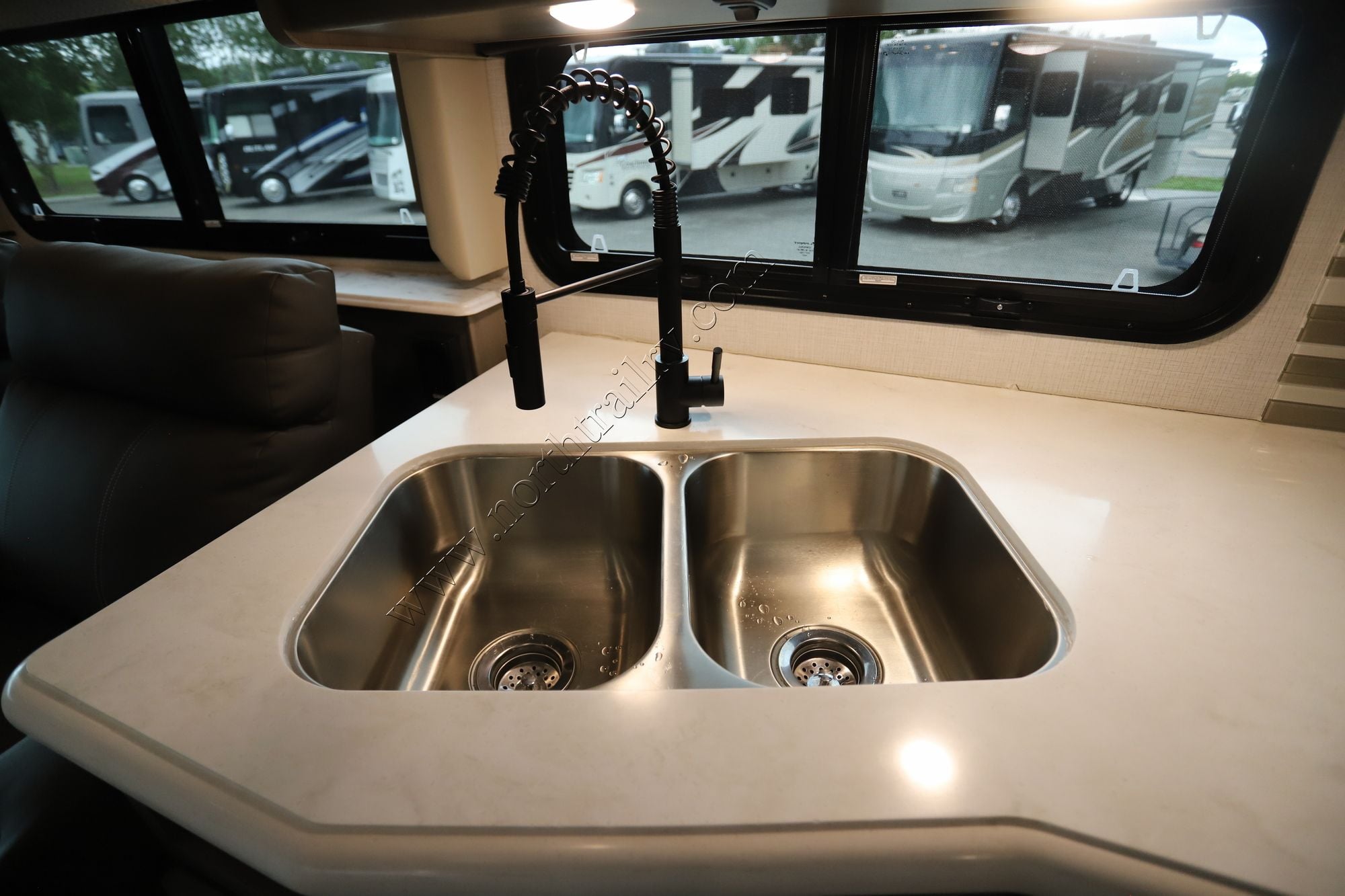 Used 2024 Fleetwood Flex 35R Class A  For Sale