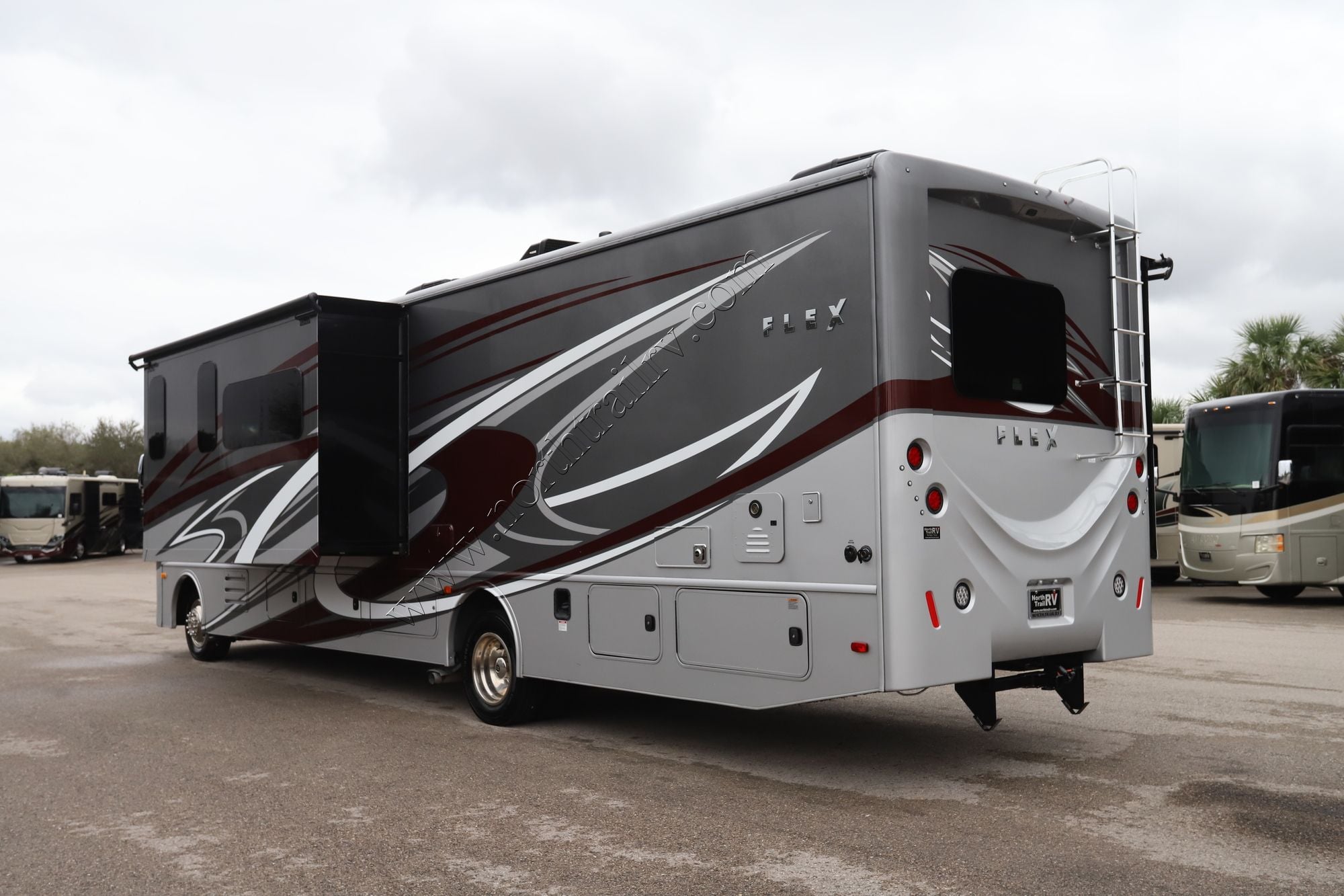 Used 2024 Fleetwood Flex 35R Class A  For Sale