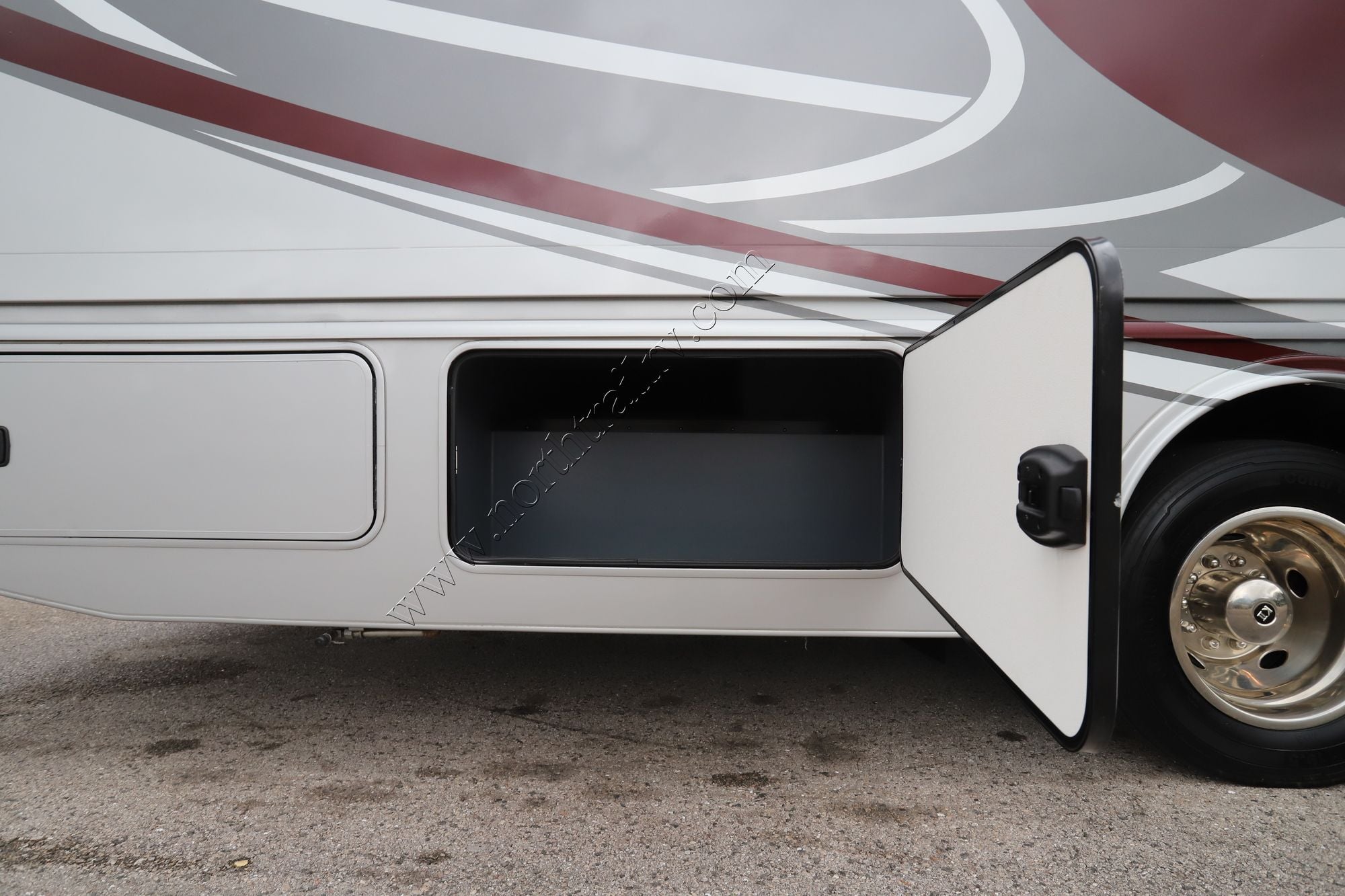 Used 2024 Fleetwood Flex 35R Class A  For Sale