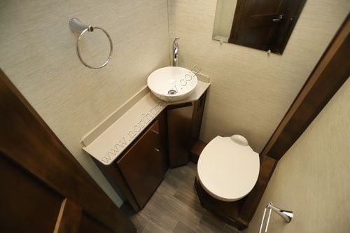 2020 Tiffin Motor Homes Wayfarer 25TW