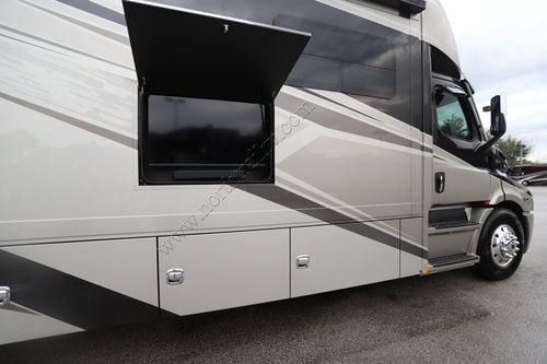 2026 Renegade Rv Explorer 38EMB