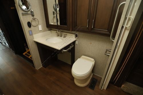 2020 Newmar Canyon Star 3911