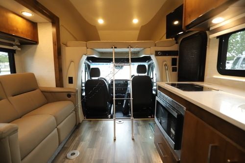 2020 Tiffin Motor Homes Wayfarer 25TW