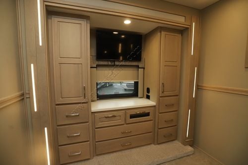 2026 Renegade Rv Explorer 38EMB