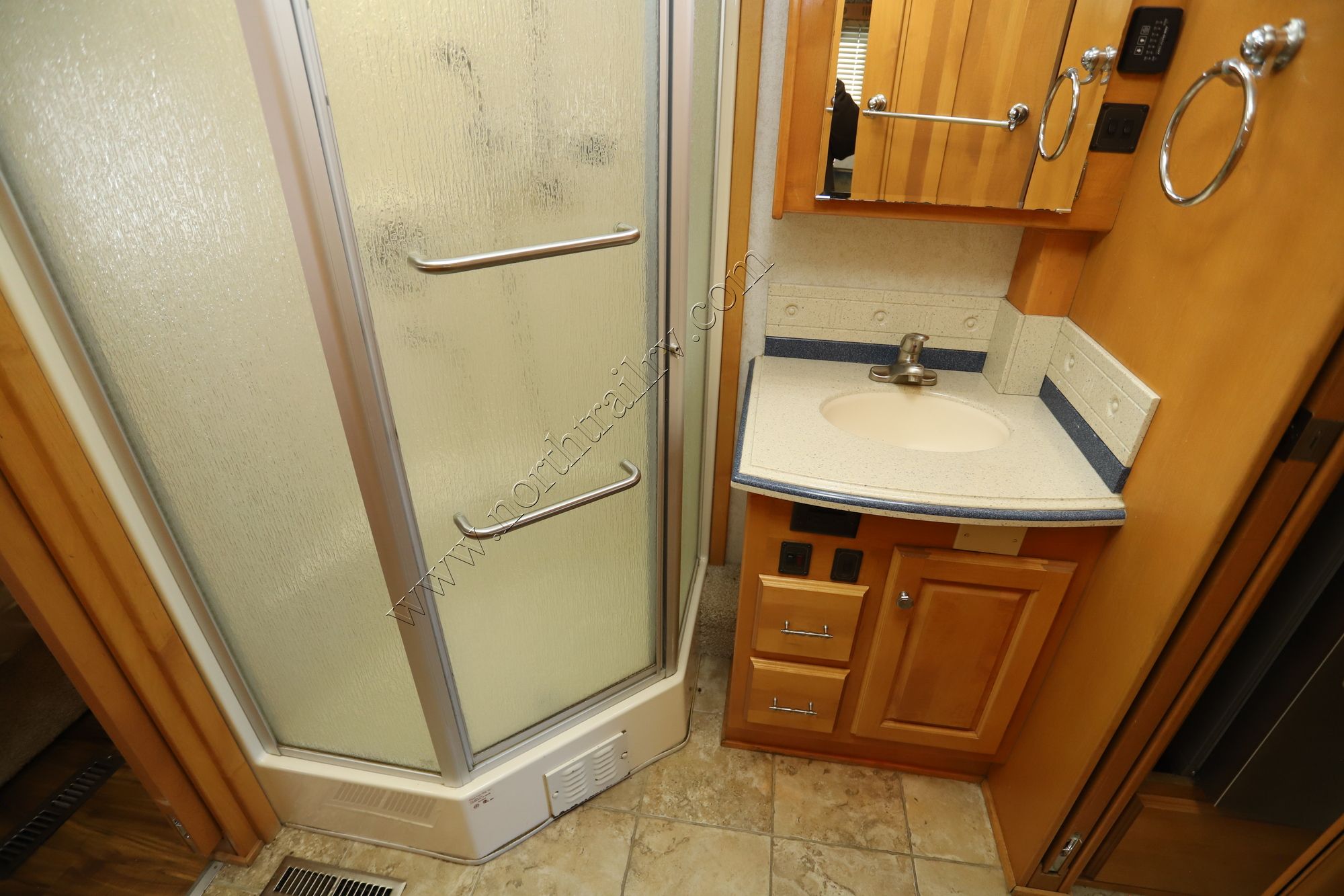 Used 2006 Holiday Rambler Scepter 40PDD Class A  For Sale