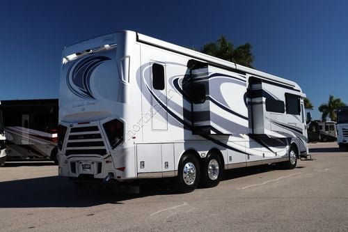 2022 Newmar Dutch Star 4081