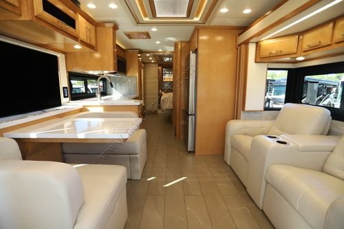 2023 Newmar New Aire 3547 Class A