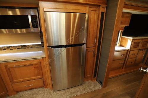 2022 Tiffin Motor Homes Allegro Red 33AA