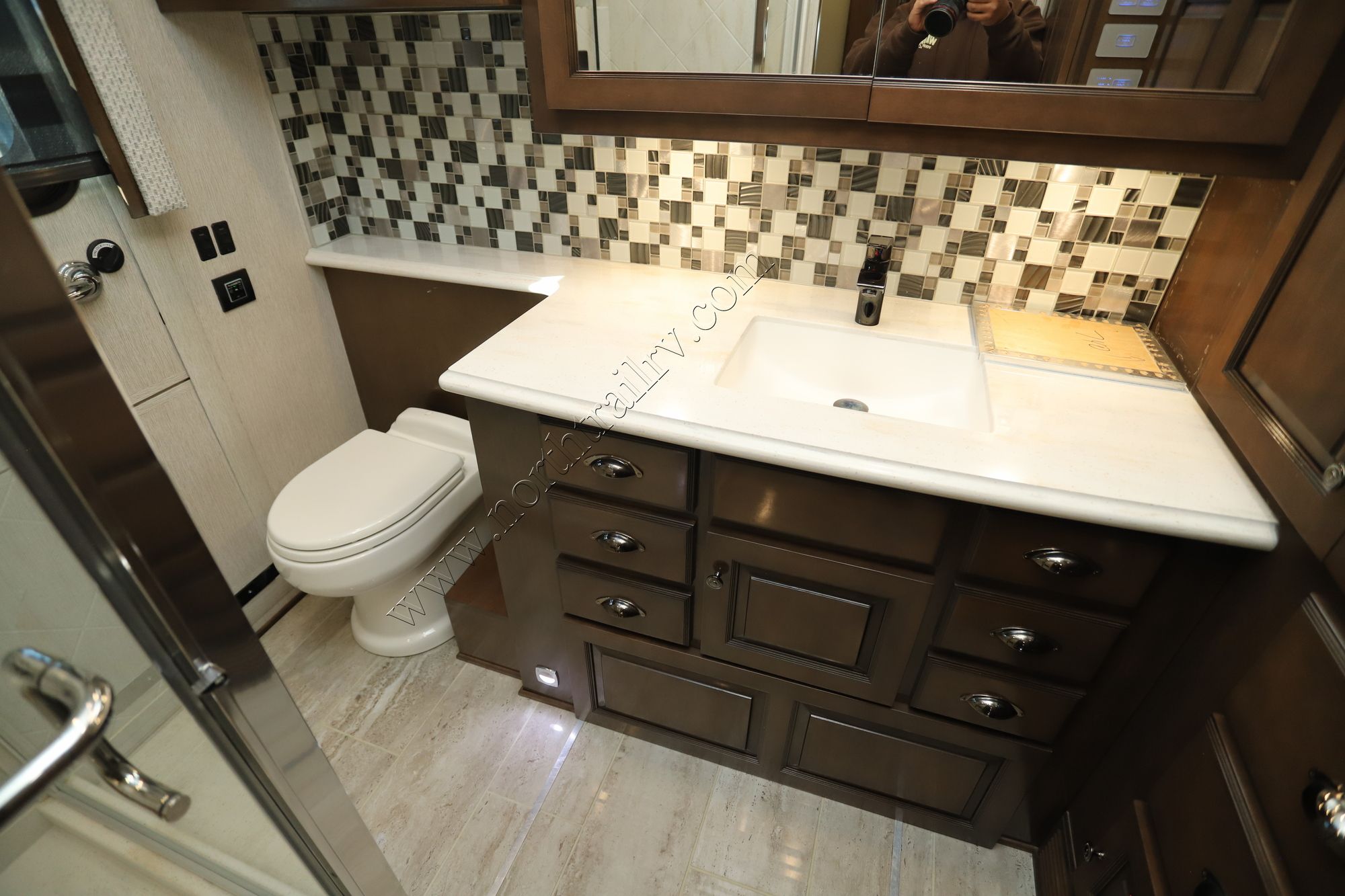 Used 2022 Newmar Dutch Star 4081 Class A  For Sale