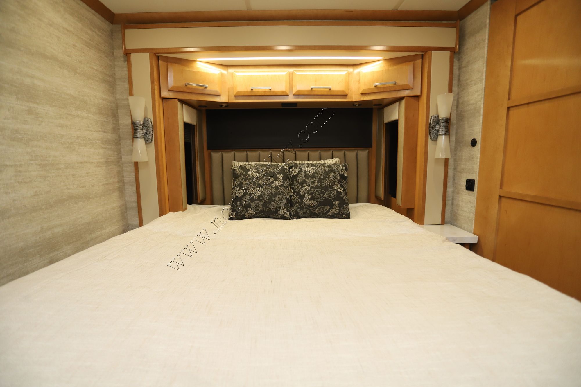 Used 2023 Newmar New Aire 3547 Class A  For Sale