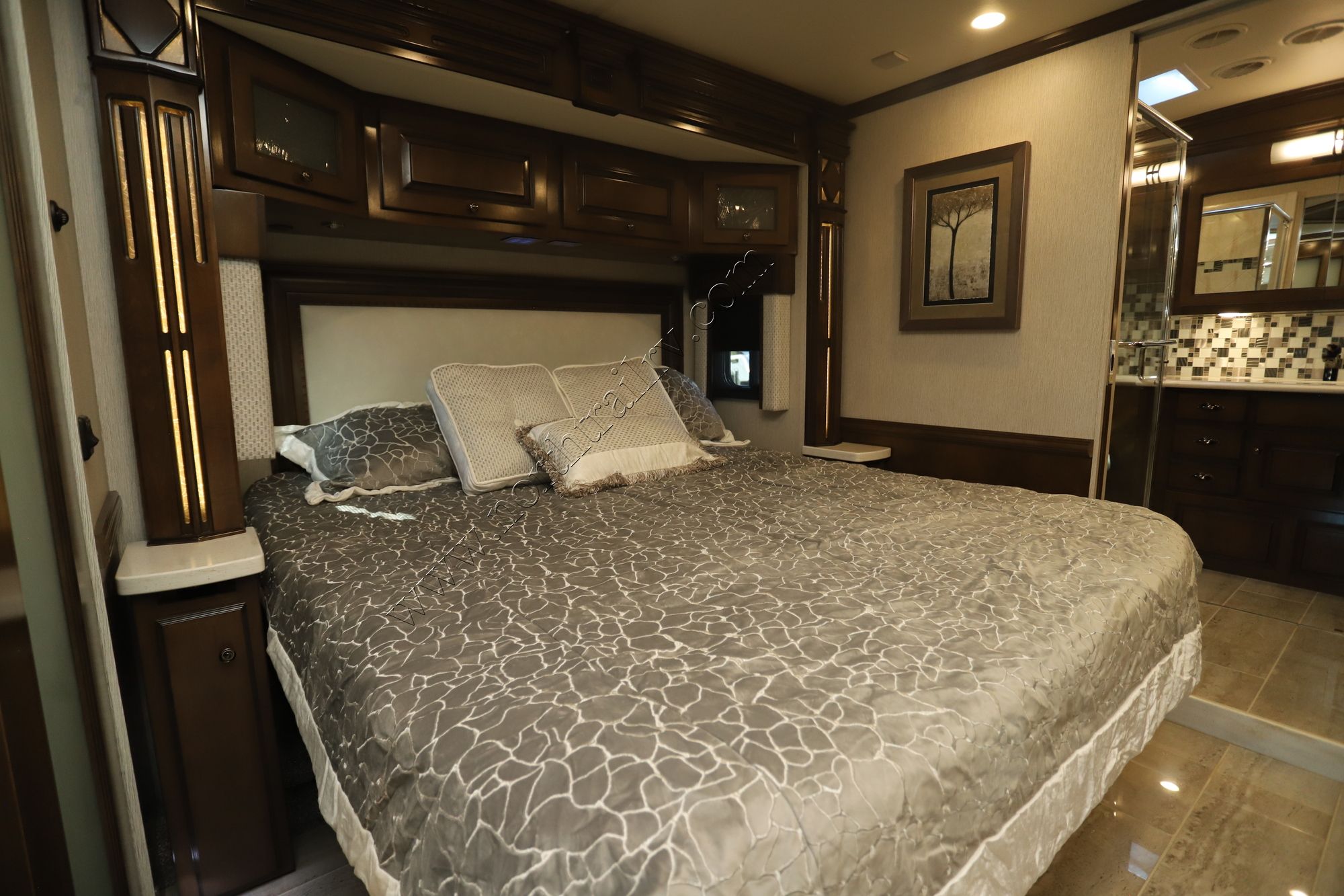 Used 2022 Newmar Dutch Star 4081 Class A  For Sale