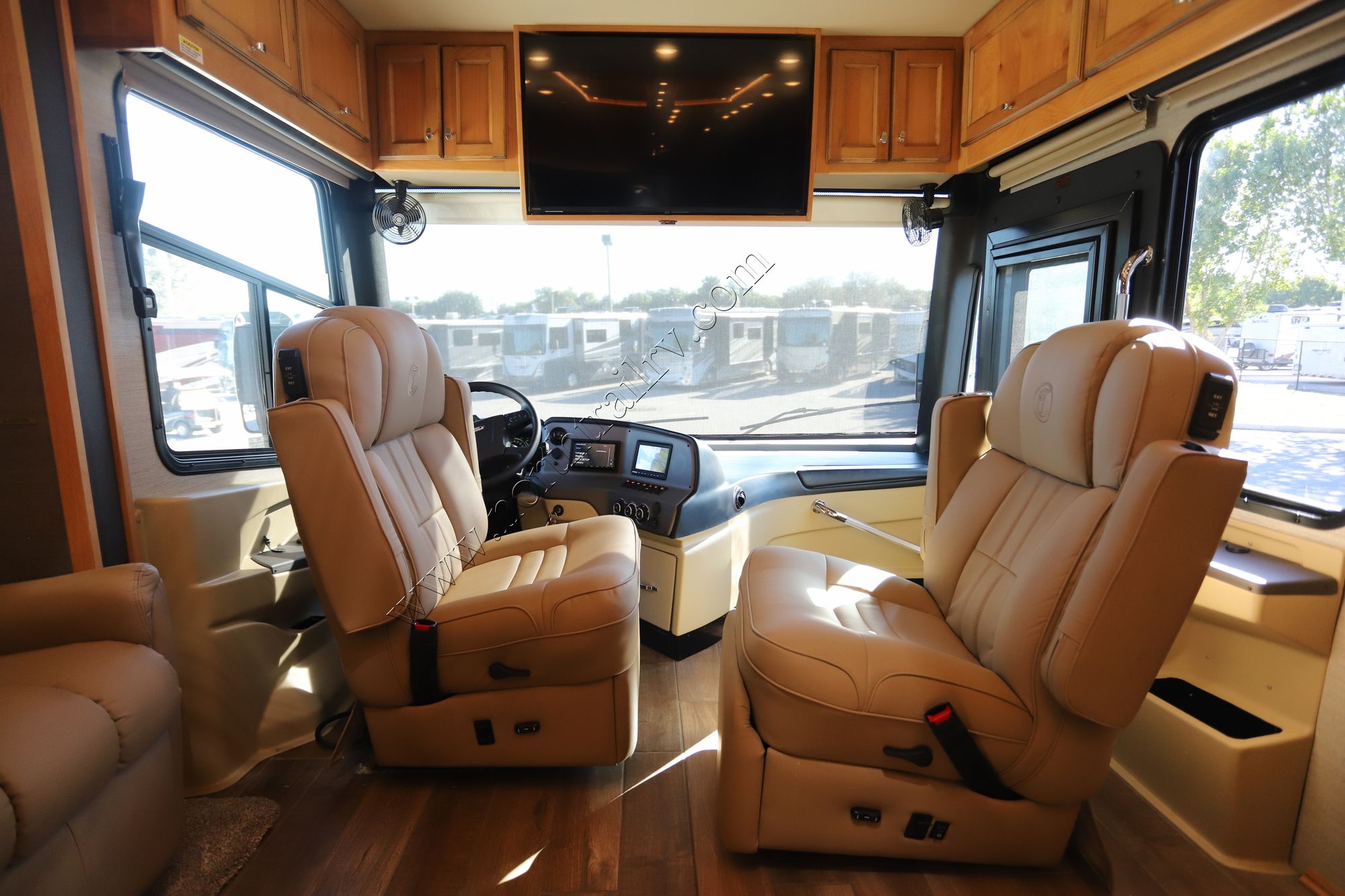 Used 2022 Tiffin Motor Homes Allegro Red 33AA Class A  For Sale