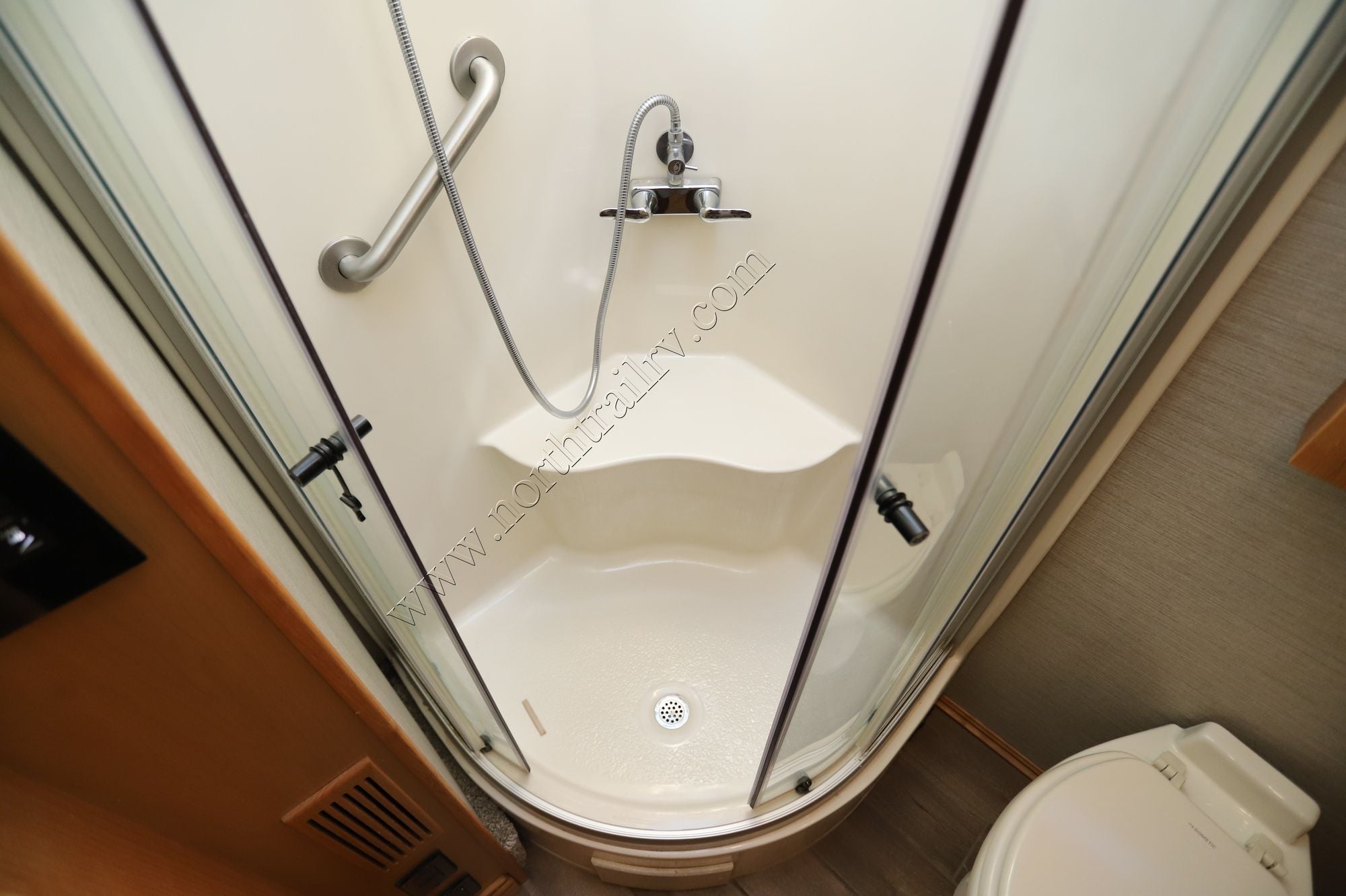 Used 2022 Tiffin Motor Homes Allegro Red 33AA Class A  For Sale