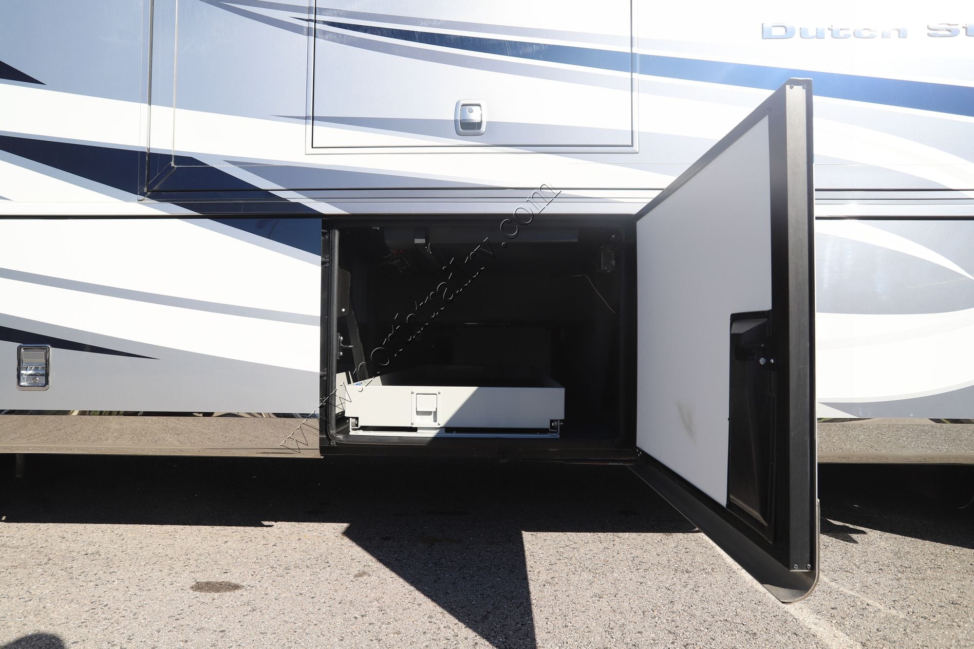 Used 2022 Newmar Dutch Star 4081 Class A  For Sale