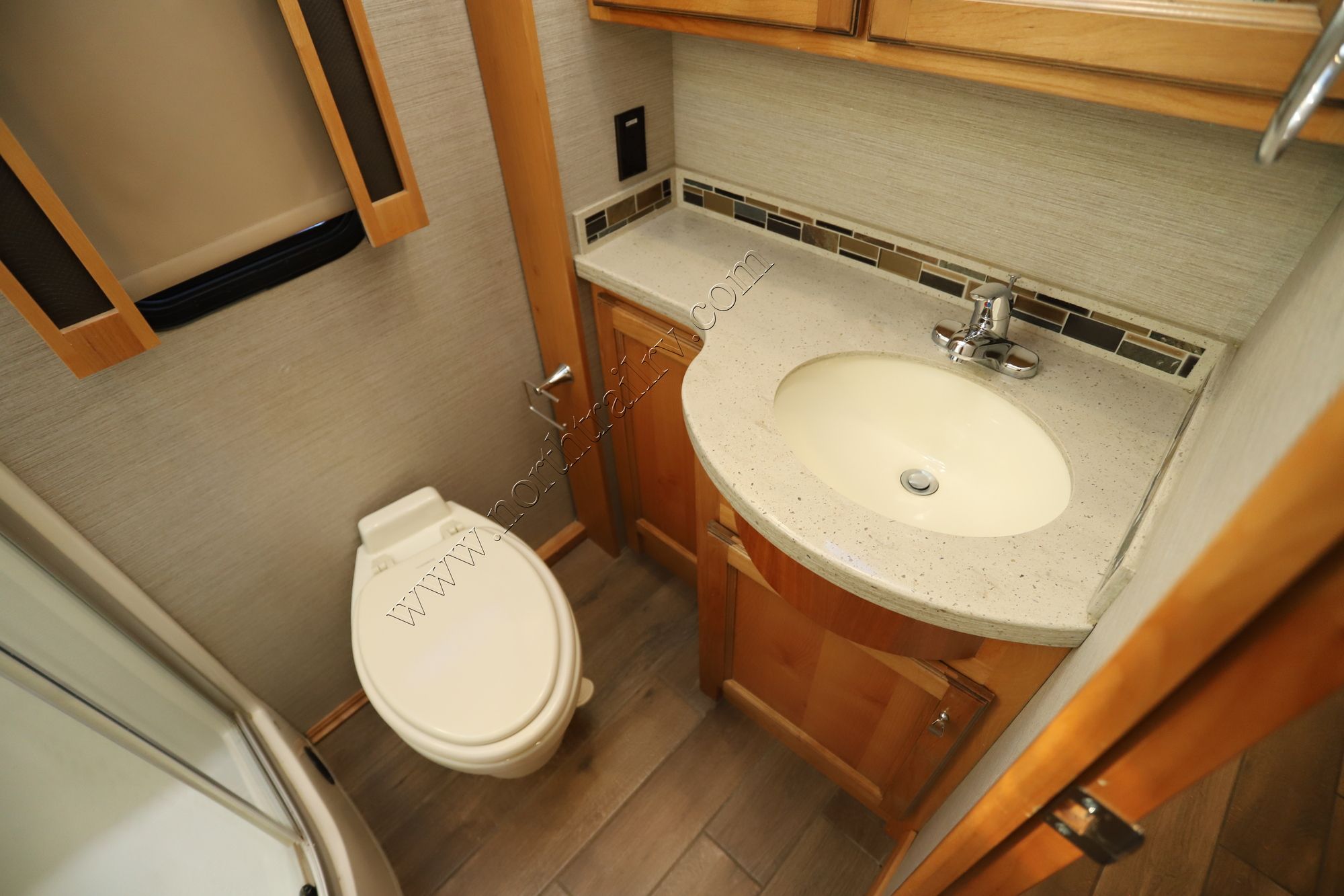 Used 2022 Tiffin Motor Homes Allegro Red 33AA Class A  For Sale