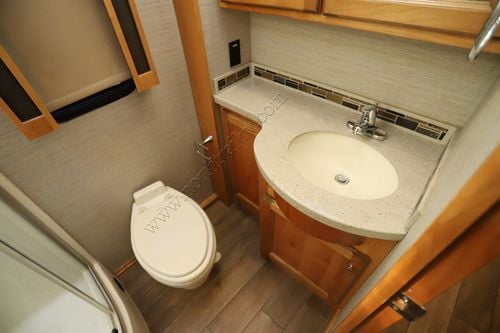 2022 Tiffin Motor Homes Allegro Red 33AA