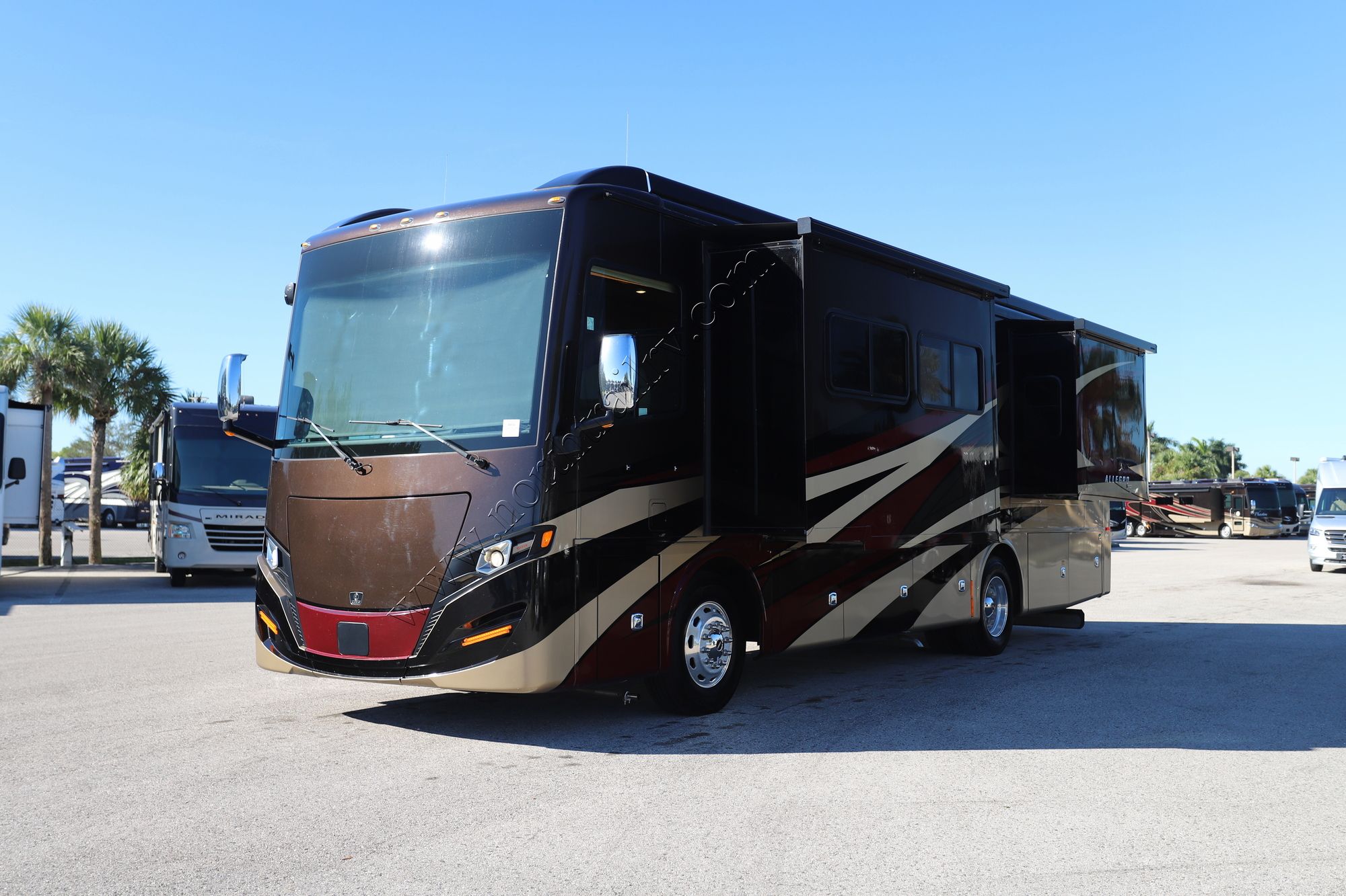 Used 2022 Tiffin Motor Homes Allegro Red 33AA Class A  For Sale
