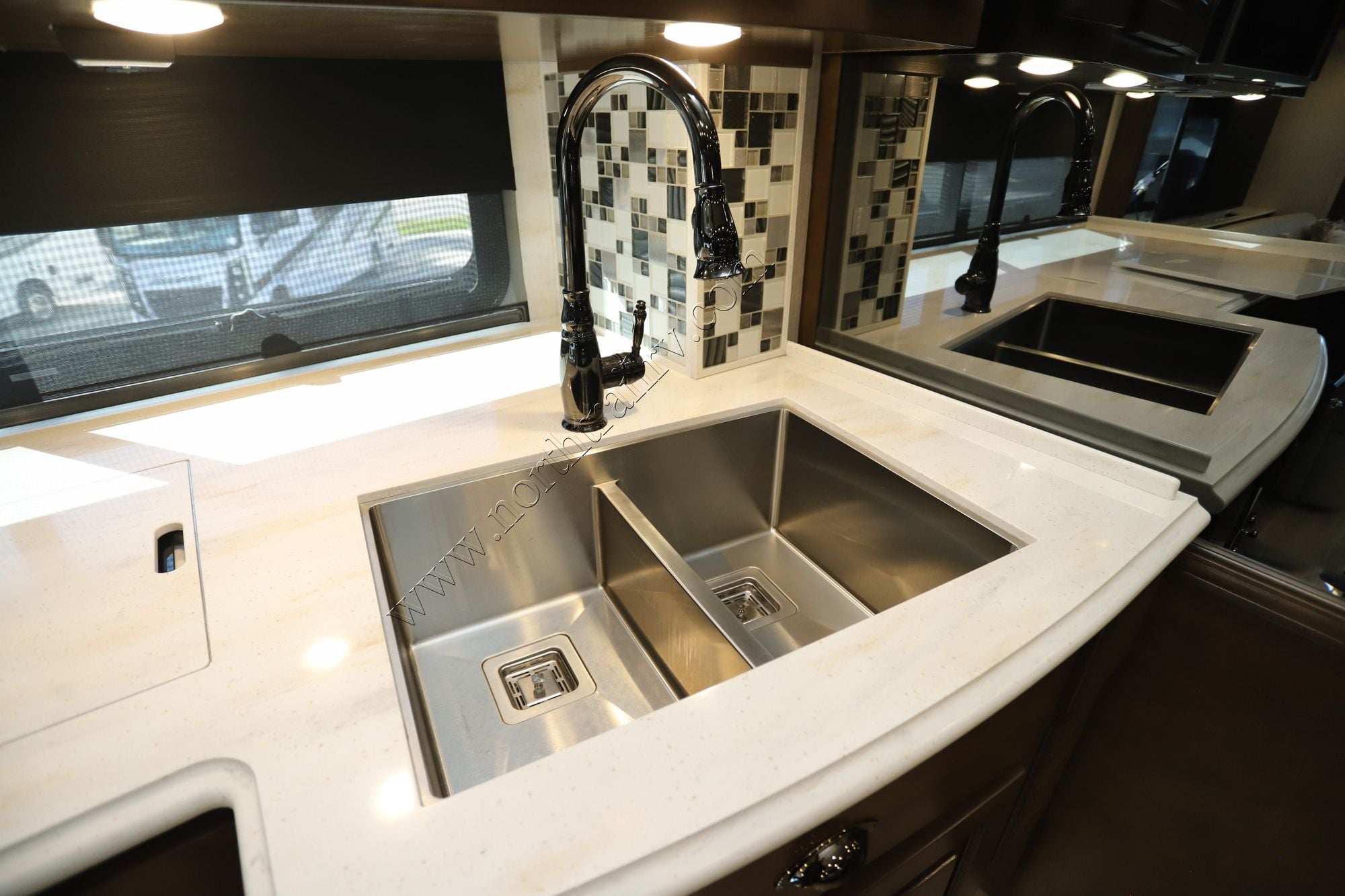 Used 2022 Newmar Dutch Star 4081 Class A  For Sale