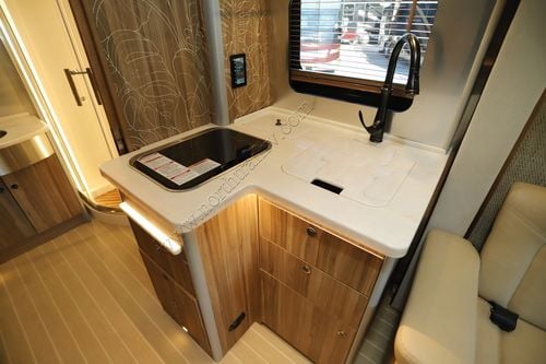 2022 Airstream Atlas 24Tommy Bahama