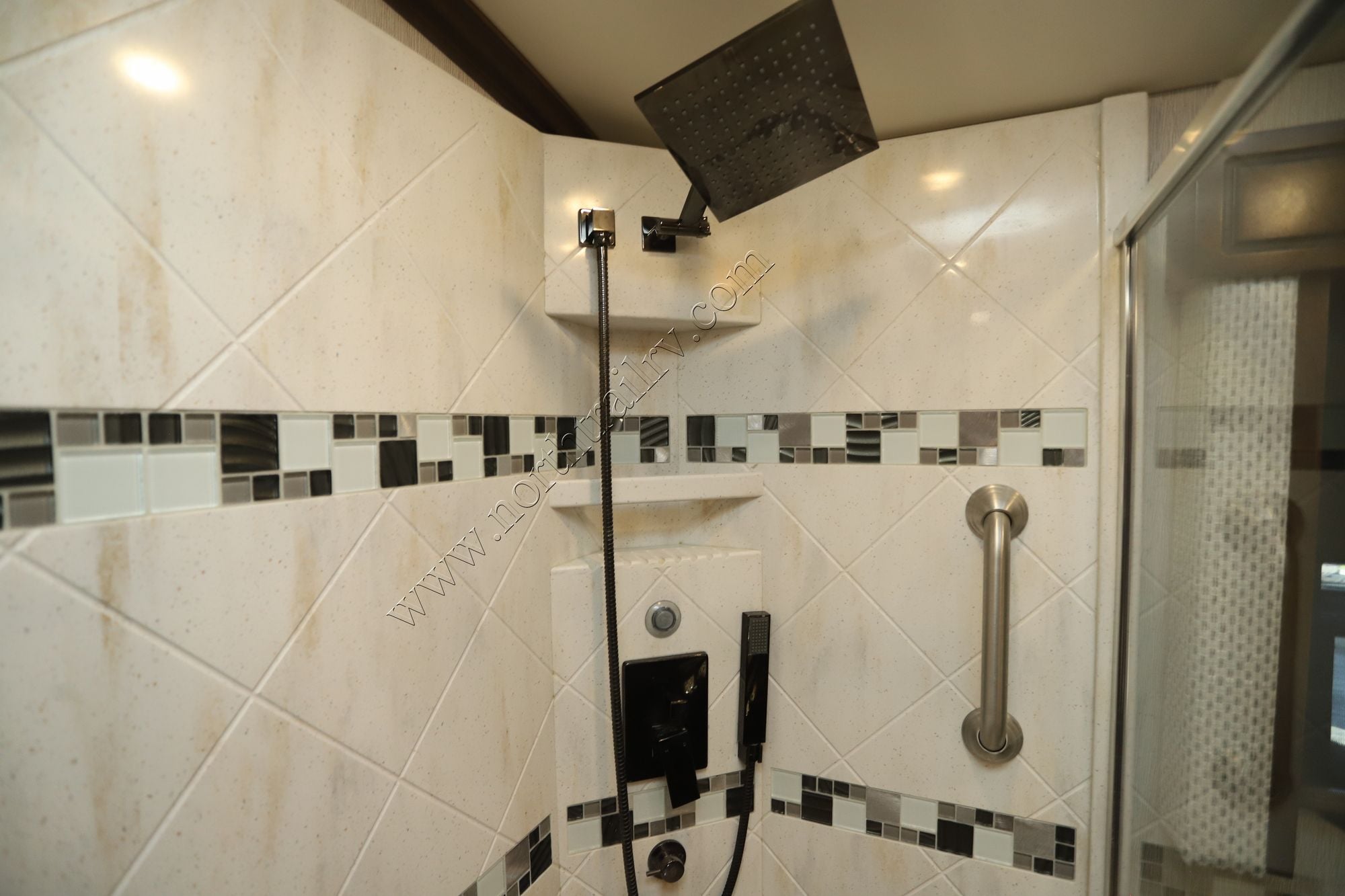 Used 2022 Newmar Dutch Star 4081 Class A  For Sale