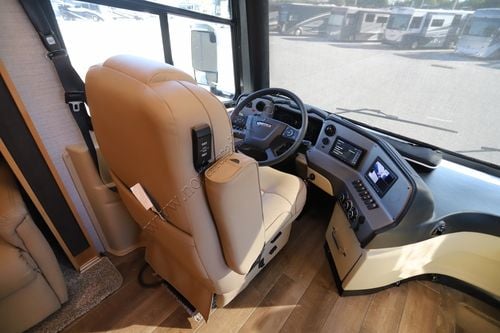 2022 Tiffin Motor Homes Allegro Red 33AA