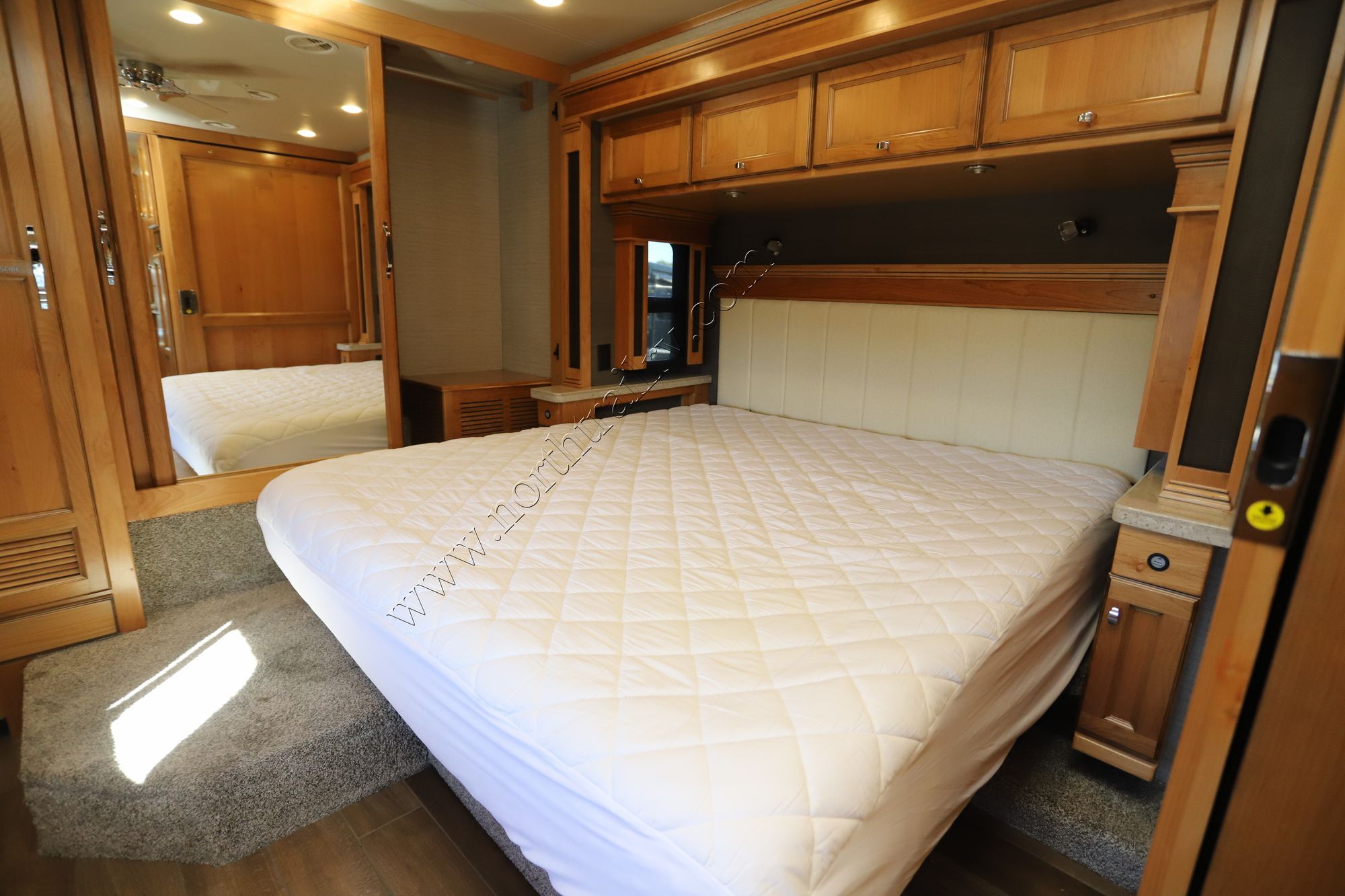 Used 2022 Tiffin Motor Homes Allegro Red 33AA Class A  For Sale