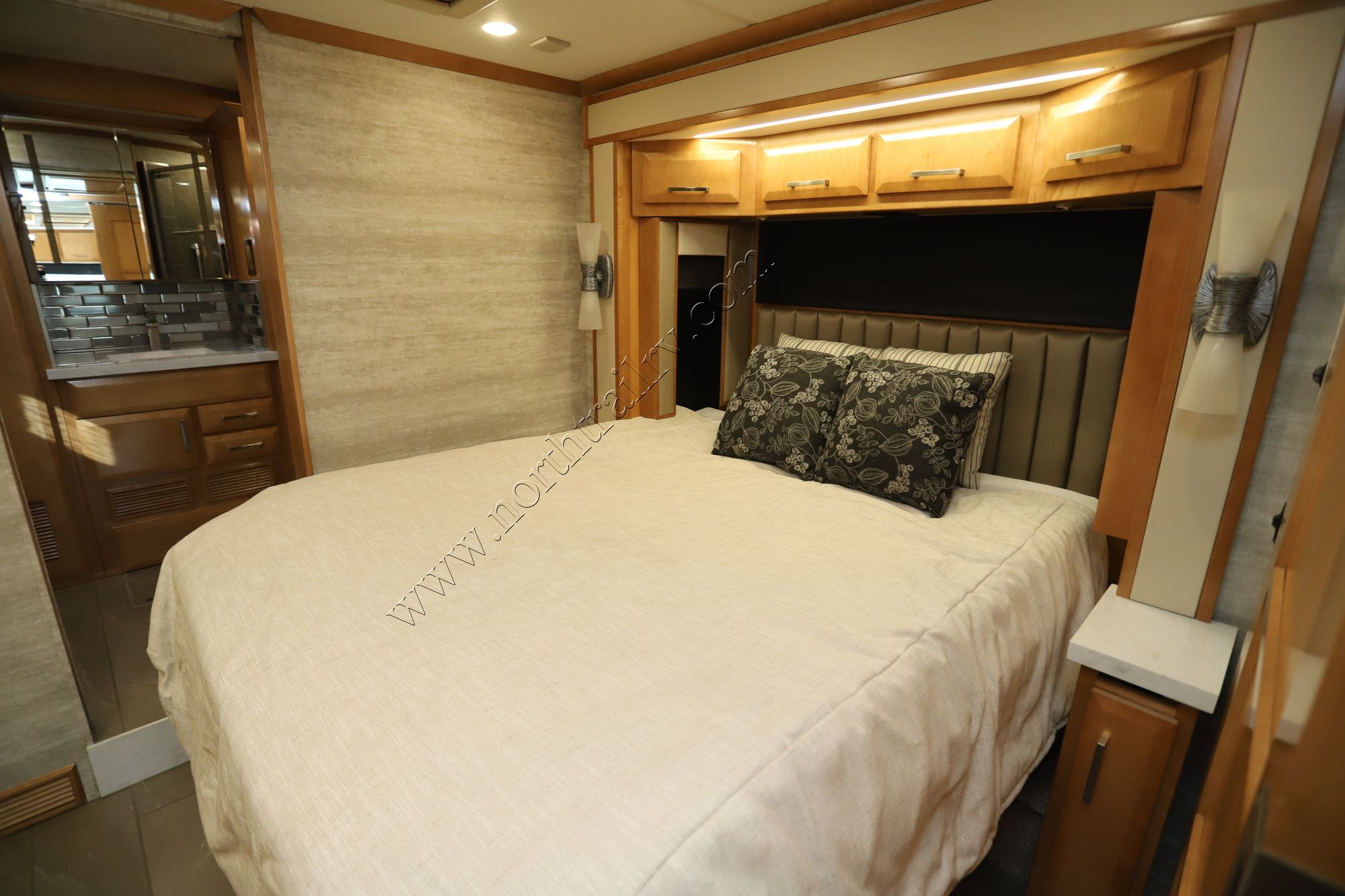 Used 2023 Newmar New Aire 3547 Class A  For Sale