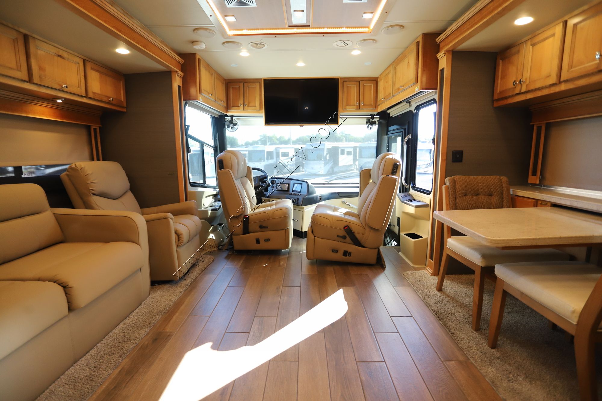 Used 2022 Tiffin Motor Homes Allegro Red 33AA Class A  For Sale