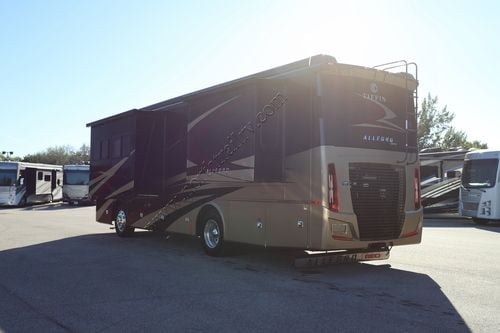 2022 Tiffin Motor Homes Allegro Red 33AA