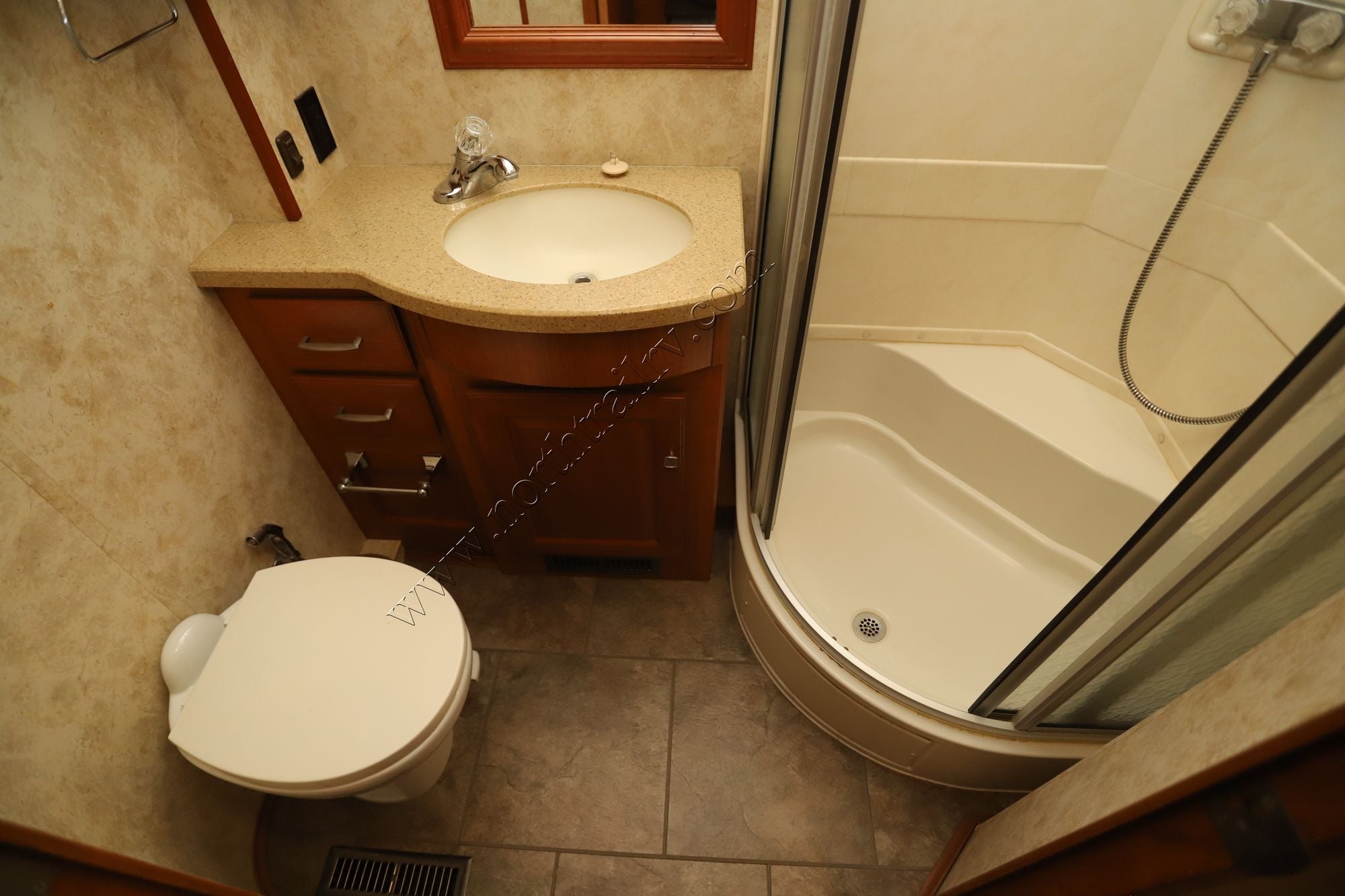 Used 2009 Winnebago Journey 34Y Class A  For Sale