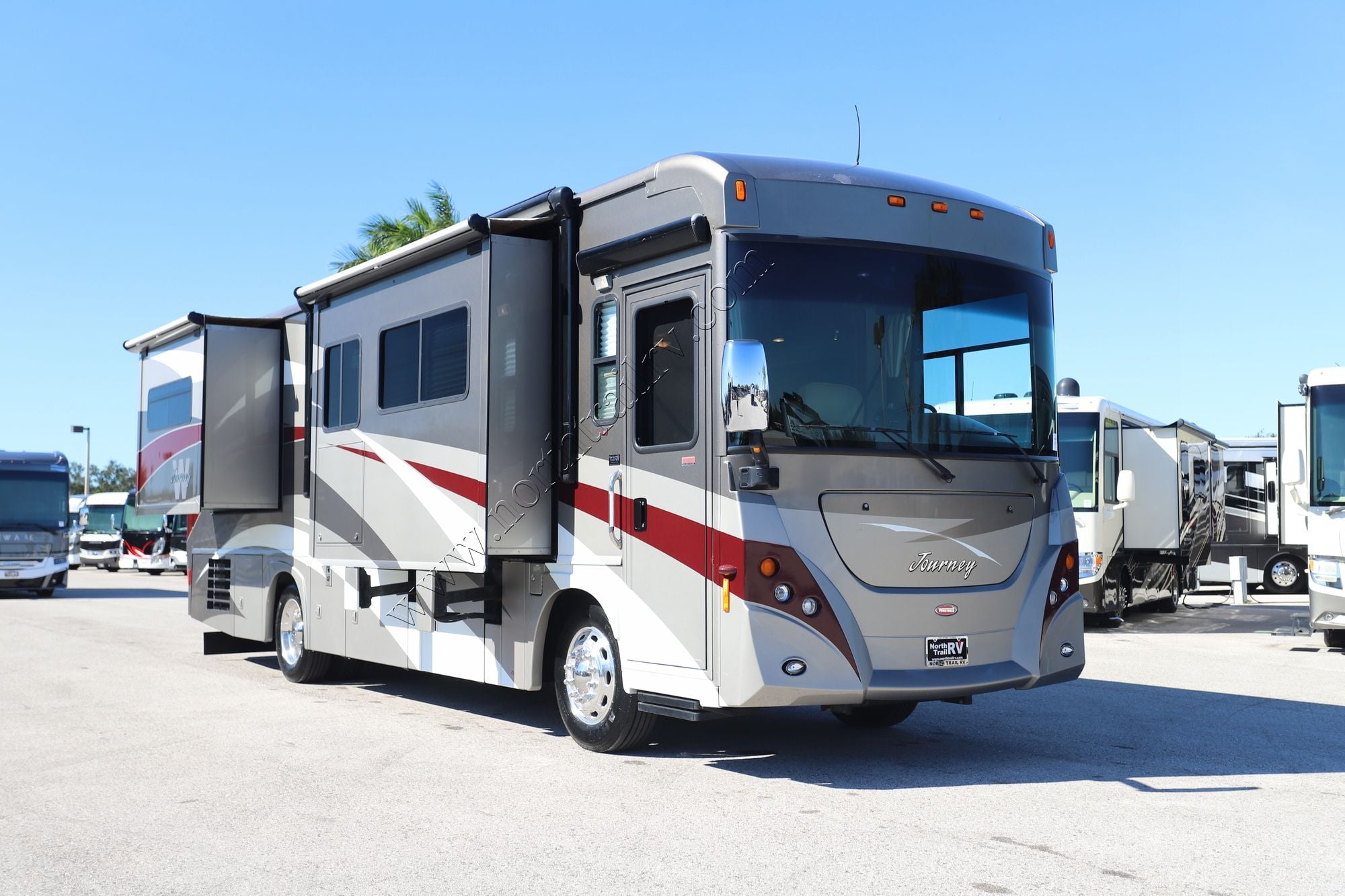 Used 2009 Winnebago Journey 34Y Class A  For Sale