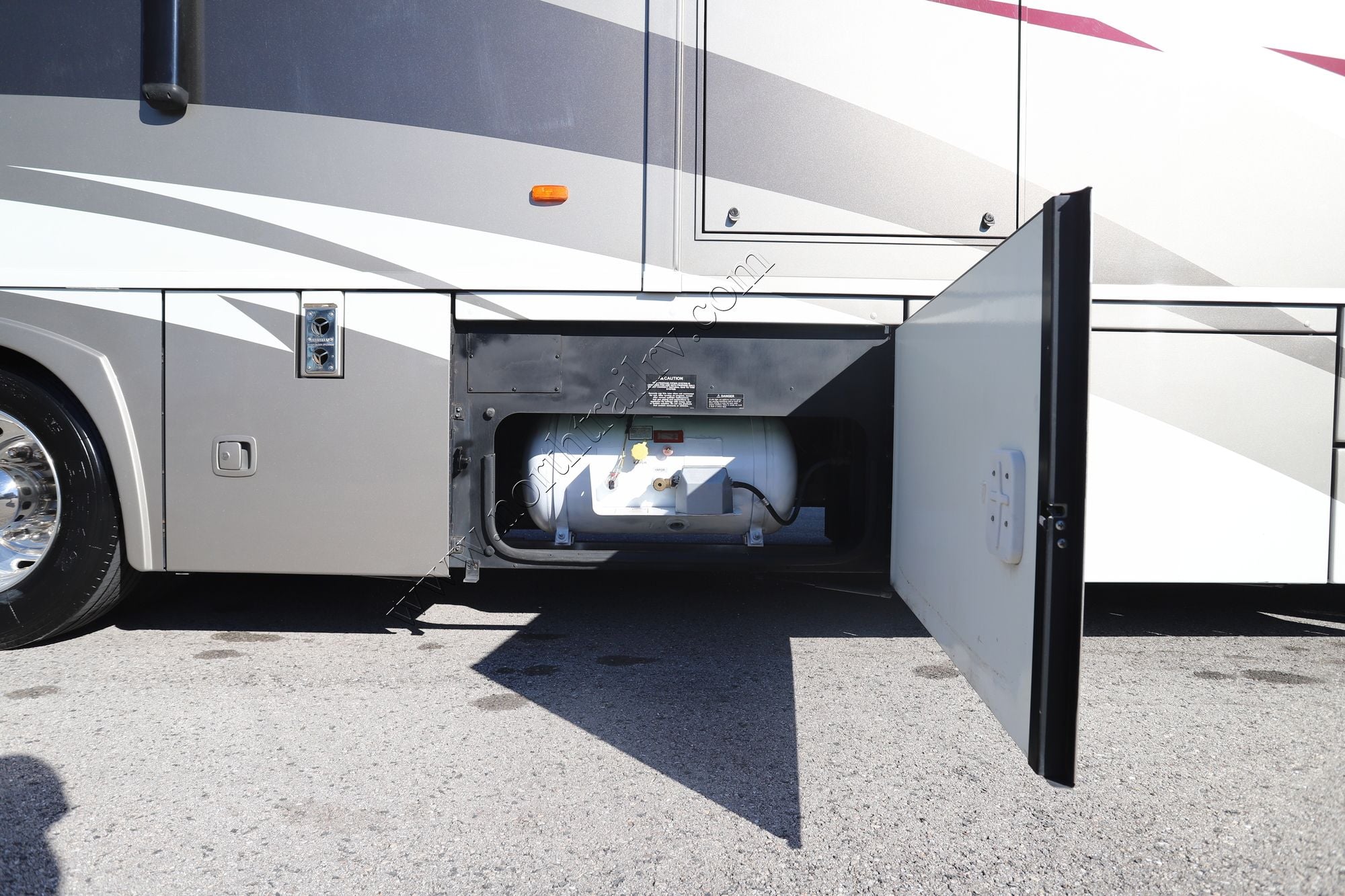 Used 2009 Winnebago Journey 34Y Class A  For Sale