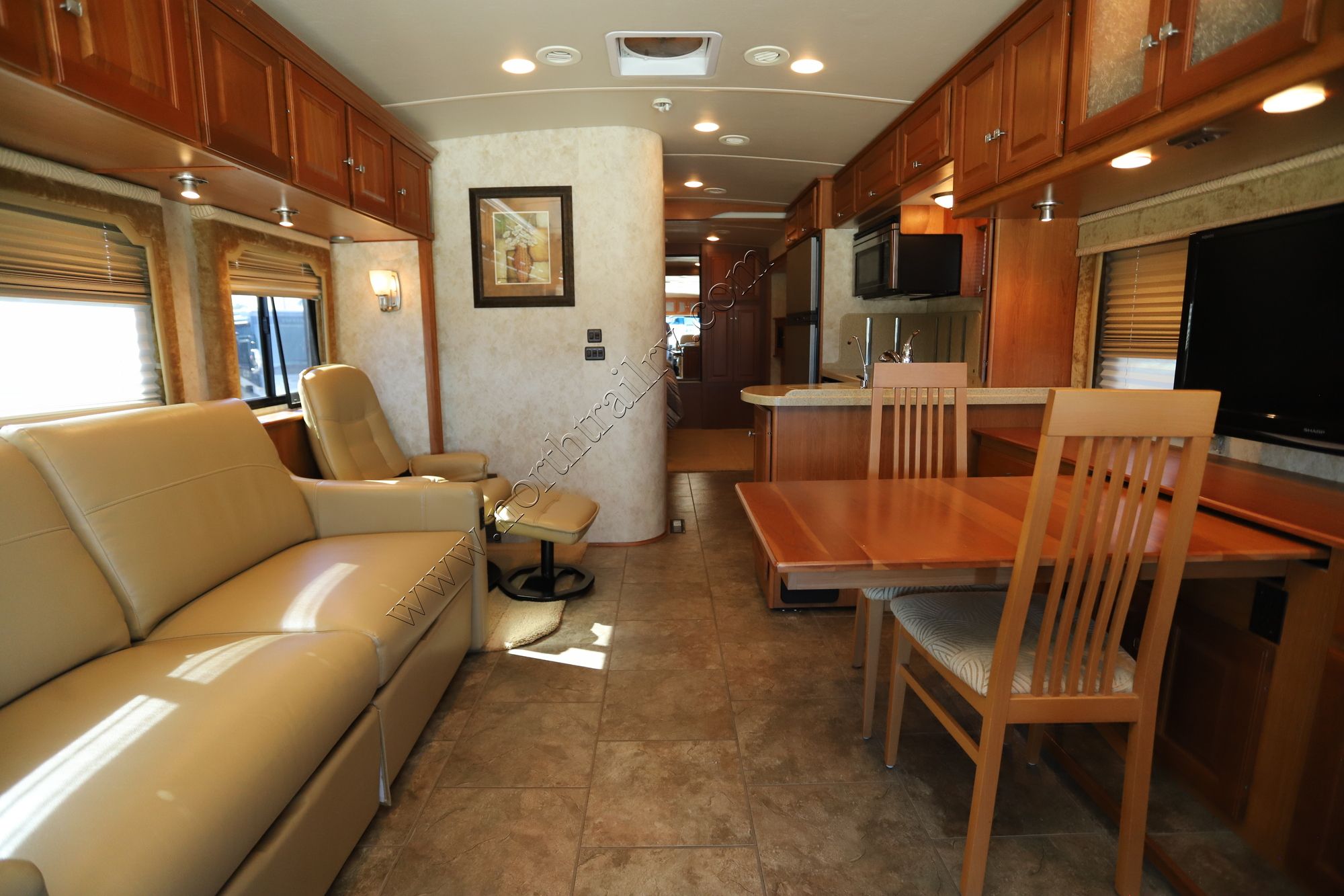 Used 2009 Winnebago Journey 34Y Class A  For Sale