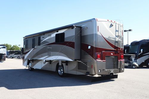2009 Winnebago Journey 34Y