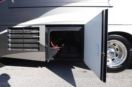 2009 Winnebago Journey 34Y