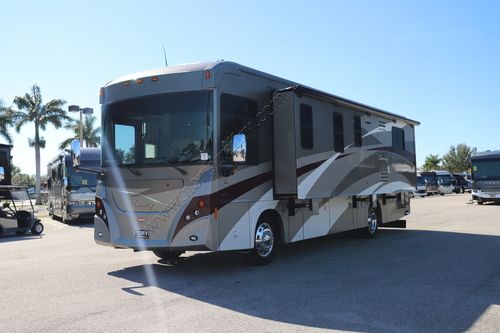 2009 Winnebago Journey 34Y