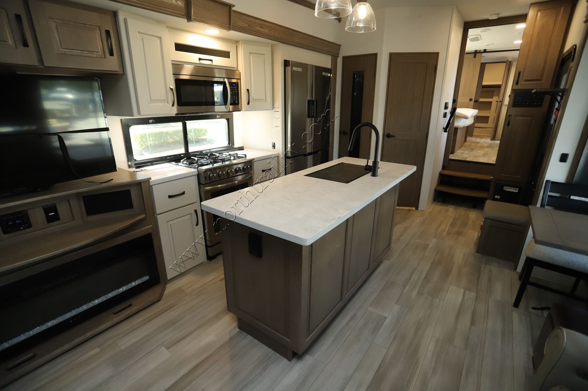 Used 2024 Alliance Paradim 370RB Fifth Wheel  For Sale