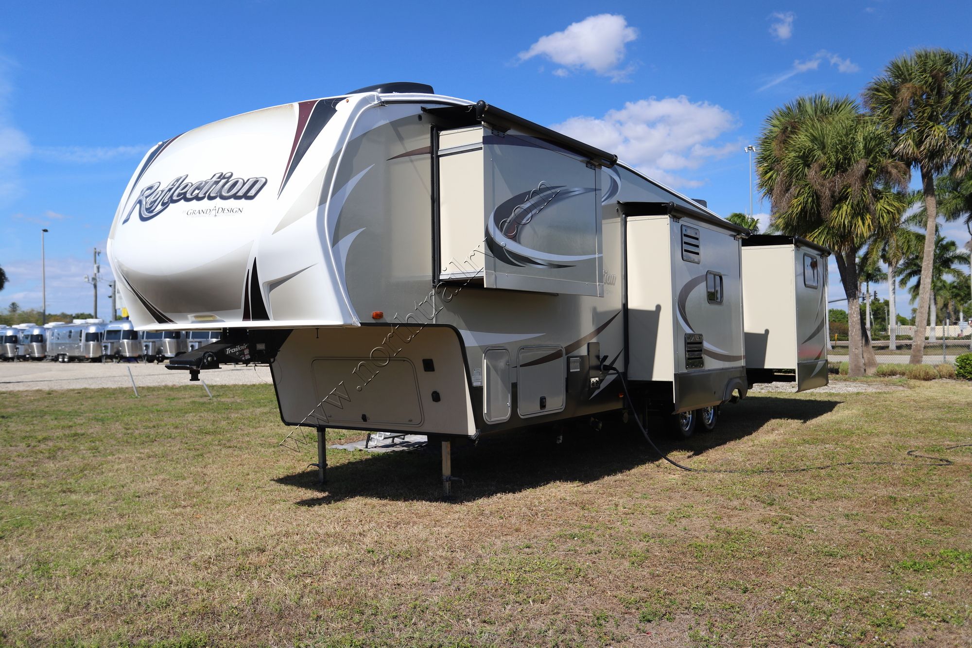 Used 2017 Grand Design Reflection 311BHS Fifth Wheel  For Sale