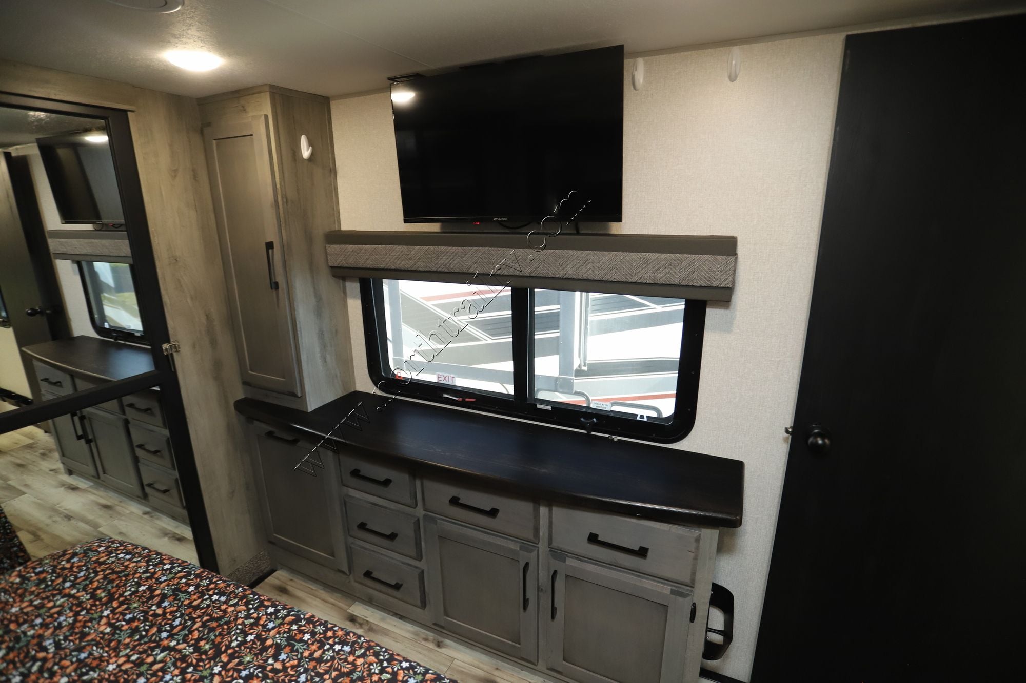 Used 2022 K-Z Durango 301RLT Fifth Wheel  For Sale