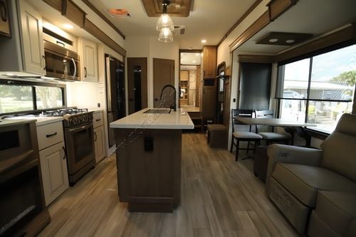 2024 Alliance Paradim 370RB