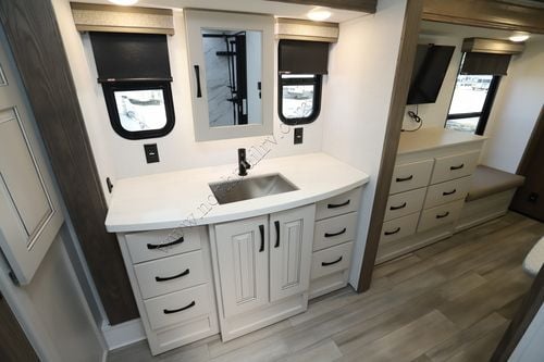 2024 Alliance Paradim 370RB