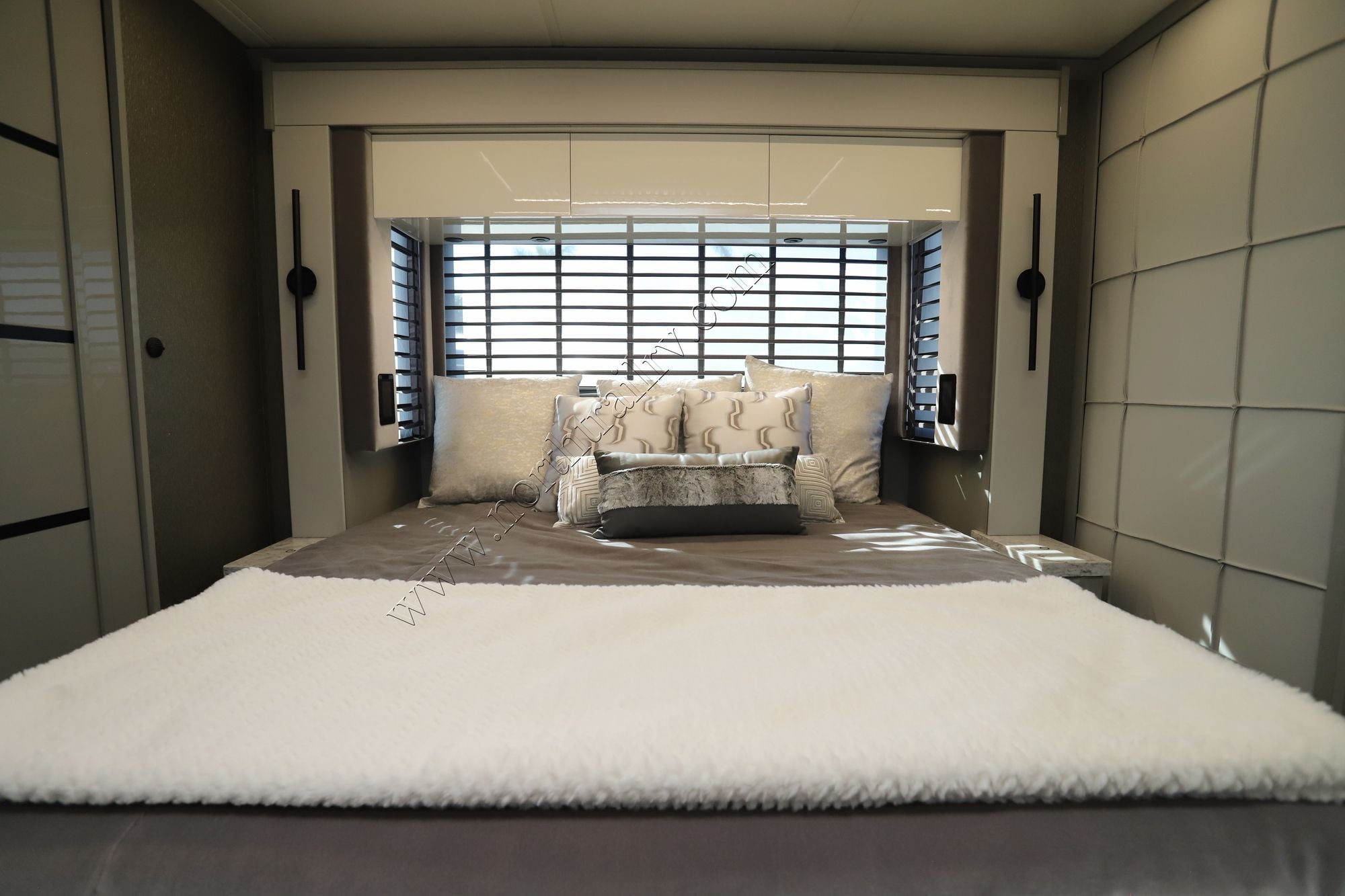 New 2026 Newmar King Aire 4521 Class A  For Sale